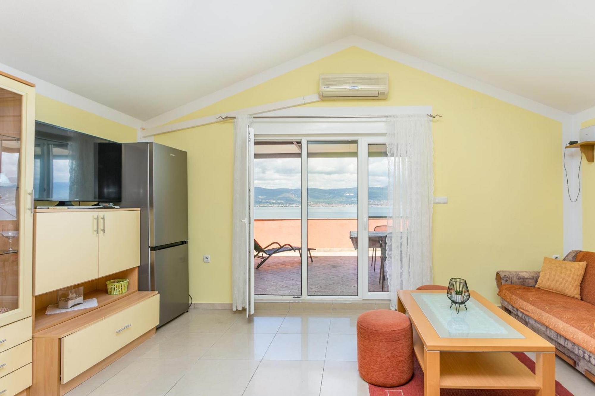 Apartments By The Sea Slatine, Ciovo - 11126 Oda fotoğraf