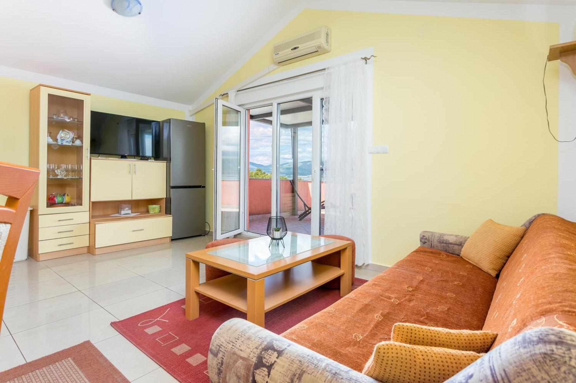 Apartments By The Sea Slatine, Ciovo - 11126 Dış mekan fotoğraf